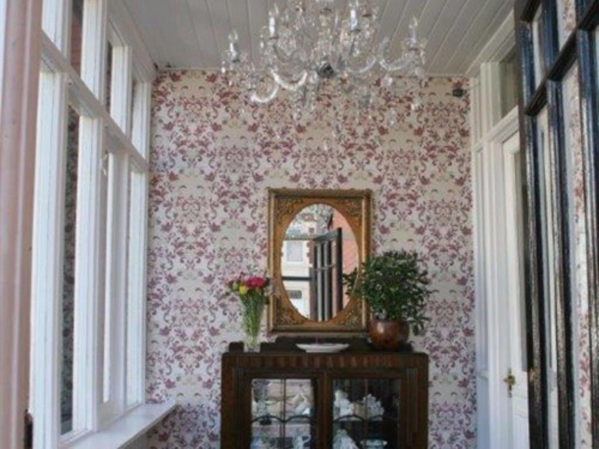 Eden House Bed & Breakfast Blackpool Exterior photo