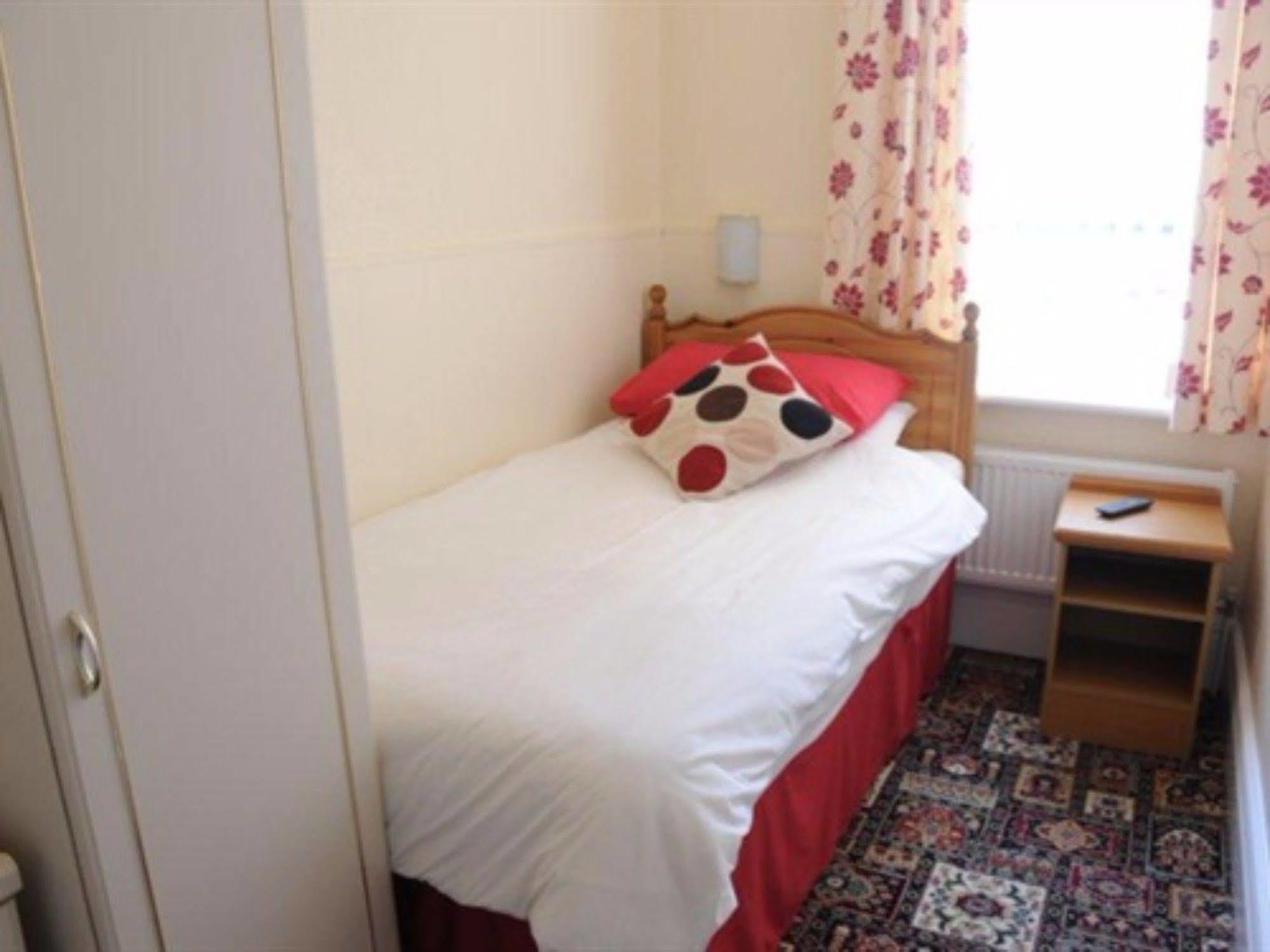Eden House Bed & Breakfast Blackpool Exterior photo