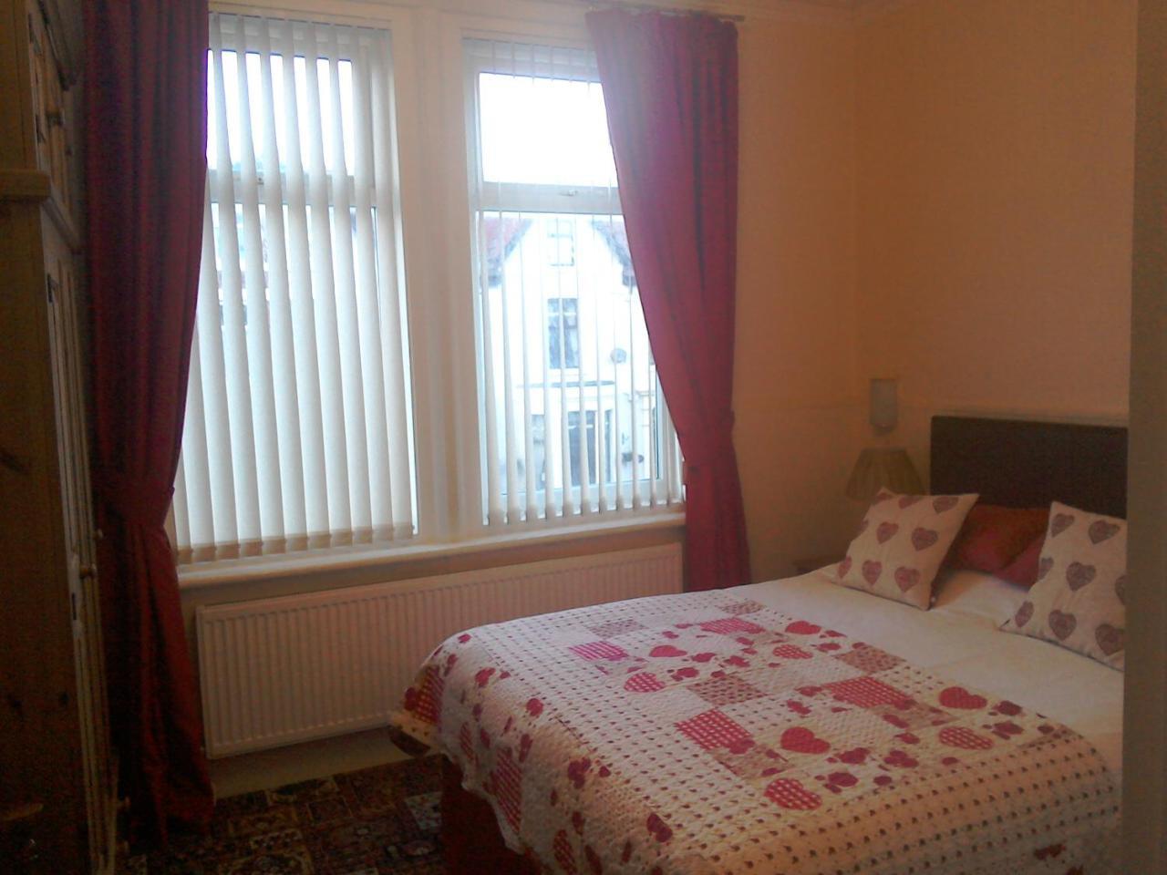 Eden House Bed & Breakfast Blackpool Exterior photo